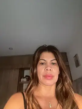 Valen Milf4u online show from 06-27-26, 11:37