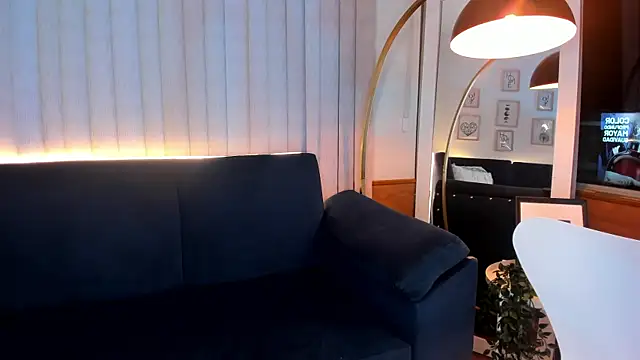 mila  vega online show from 07-31-26, 04:34