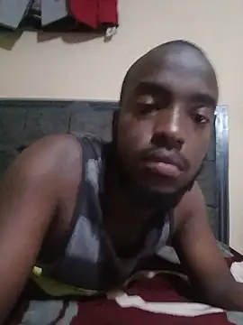 Snapshot of Earnthis chatting on 06-28-26, 06:47 Earnthis online show from 06-28-26, 06:47