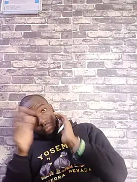 Snapshot of Earnthis chatting on 07-01-26, 11:45 Earnthis online show from 07-01-26, 11:45