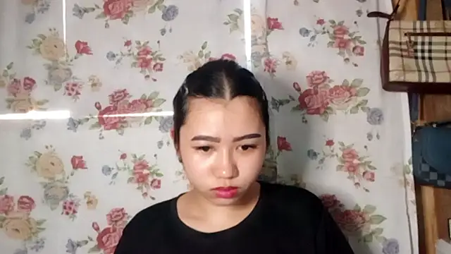 LeahKomarek online show from 06-21-26, 07:22