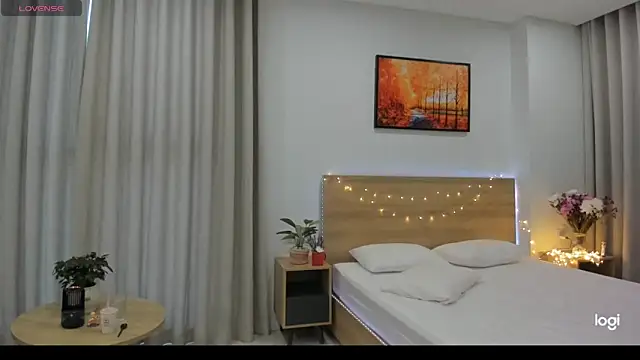 Snapshot of miko_kimura chatting on 01-28-25, 02:11 miko kimura online show from 01-28-25, 02:11