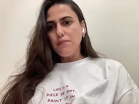 Snapshot of Rineliadi chatting on 07-06-26, 09:17 Rineliadi online show from 07-06-26, 09:17