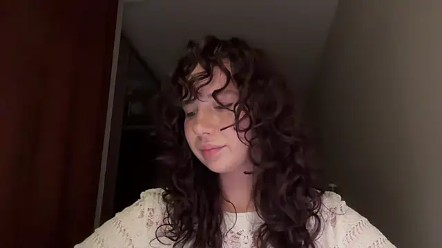 Snapshot of Loressava chatting on 07-03-26, 04:35 Loressava online show from 07-03-26, 04:35