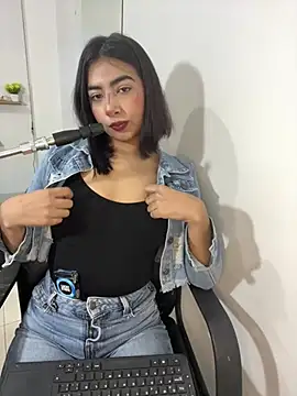 cherry skinnyy  online show from 08-04-26, 02:59