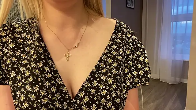 EliseMorisa online show from 06-23-26, 04:16