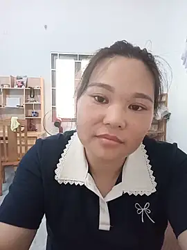 Snapshot of Holy-mi chatting on 06-28-26, 05:24 Holy-mi online show from 06-28-26, 05:24