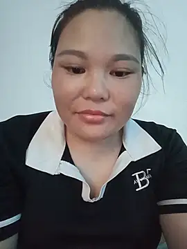 Snapshot of Holy-mi chatting on 07-12-26, 05:53 Holy-mi online show from 07-12-26, 05:53