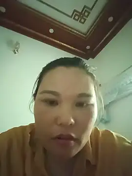Snapshot of Holy-mi chatting on 07-14-26, 05:56 Holy-mi online show from 07-14-26, 05:56
