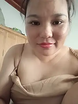 Snapshot of Holy-mi chatting on 07-18-26, 04:38 Holy-mi online show from 07-18-26, 04:38