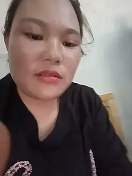 Snapshot of Holy-mi chatting on 07-21-26, 05:21 Holy-mi online show from 07-21-26, 05:21