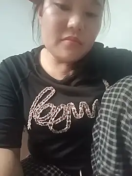 Snapshot of Holy-mi chatting on 07-26-26, 06:21 Holy-mi online show from 07-26-26, 06:21