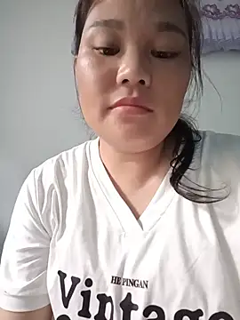 Snapshot of Holy-mi chatting on 07-28-26, 10:21 Holy-mi online show from 07-28-26, 10:21