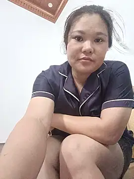 Snapshot of Holy-mi chatting on 08-03-26, 02:21 Holy-mi online show from 08-03-26, 02:21