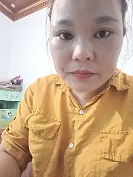Snapshot of Holy-mi chatting on 08-06-26, 05:31 Holy-mi online show from 08-06-26, 05:31