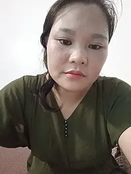 Snapshot of Holy-mi chatting on 08-07-26, 03:52 Holy-mi online show from 08-07-26, 03:52