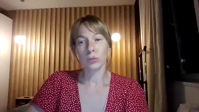 Deloriada online show from 07-14-26, 04:02