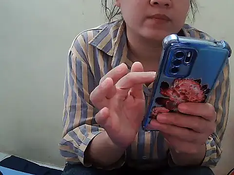 Snapshot of Mina-sesy chatting on 06-27-26, 01:21 Mina-sesy online show from 06-27-26, 01:21