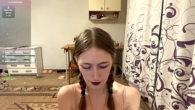 NicoleLouis online show from 06-22-26, 09:12