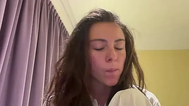 Snapshot of Monicaqte chatting on 07-02-26, 12:00 Monicaqte online show from 07-02-26, 12:00