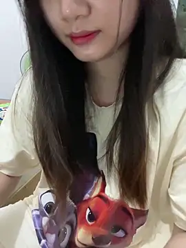 Snapshot of Beola_xx chatting on 06-23-26, 01:47 Beola xx online show from 06-23-26, 01:47