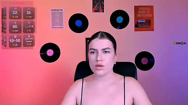 emma dark   online show from 06-25-26, 01:48