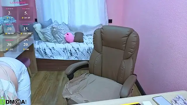 Snapshot of Ammy_Soon chatting on 07-26-26, 01:03 Ammy Soon online show from 07-26-26, 01:03