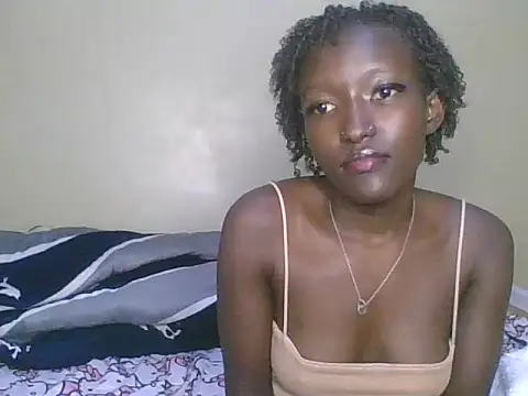 Snapshot of Keilay chatting on 06-22-26, 07:44 Keilay online show from 06-22-26, 07:44