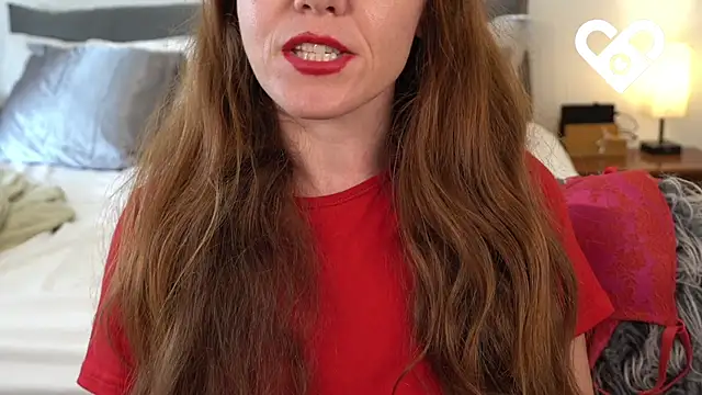 Snapshot of leverageurassets chatting on 02-26-25, 12:25 leverageurassets online show from 02-26-25, 12:25