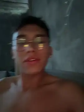 Snapshot of Angeloivan0 chatting on 07-20-26, 01:42 Angeloivan0 online show from 07-20-26, 01:42