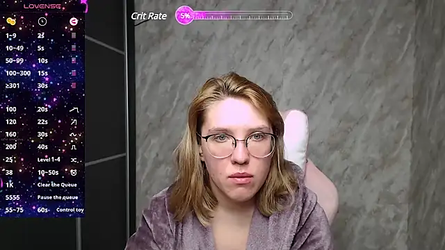 Snapshot of Reginasmilee chatting on 03-19-25, 12:01 Reginasmilee online show from 03-19-25, 12:01