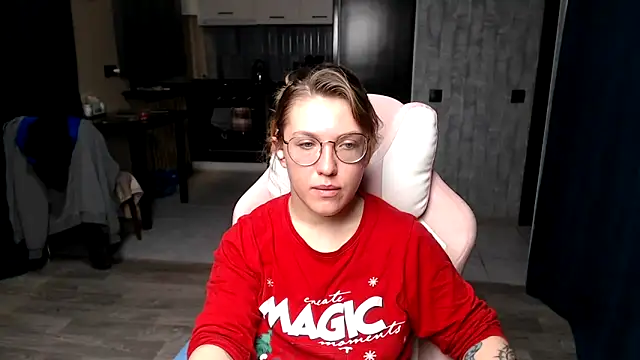 Snapshot of Reginasmilee chatting on 09-21-25, 11:50 Reginasmilee online show from 09-21-25, 11:50