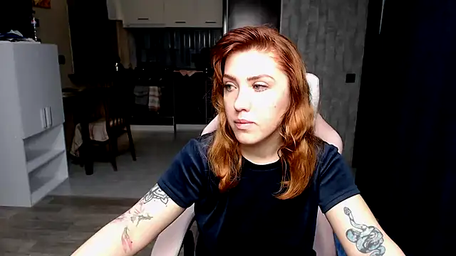 Snapshot of Reginasmilee chatting on 10-09-25, 11:03 Reginasmilee online show from 10-09-25, 11:03