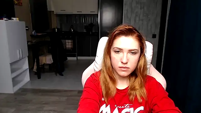 Snapshot of Reginasmilee chatting on 10-11-25, 11:36 Reginasmilee online show from 10-11-25, 11:36