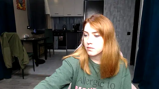 Snapshot of Reginasmilee chatting on 11-02-25, 01:19 Reginasmilee online show from 11-02-25, 01:19