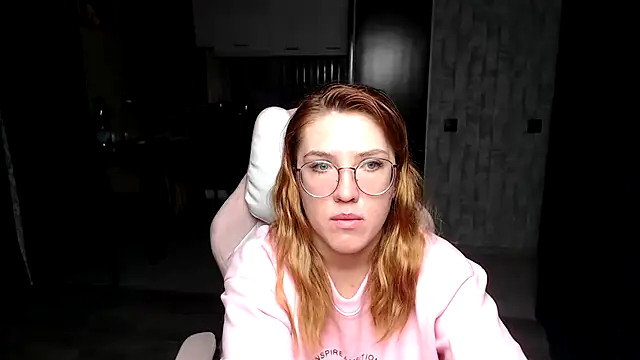 Snapshot of Reginasmilee chatting on 11-09-25, 01:37 Reginasmilee online show from 11-09-25, 01:37