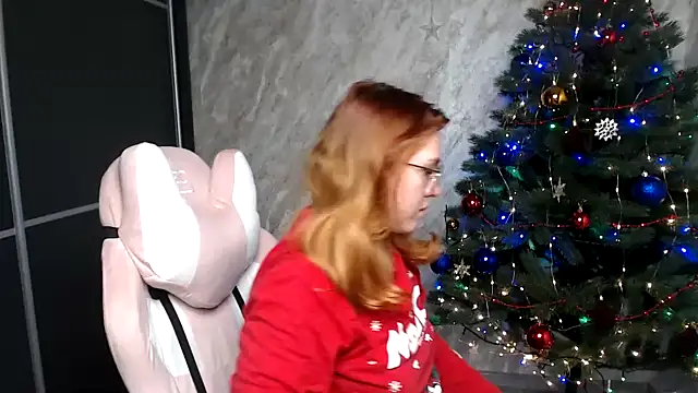 Snapshot of Reginasmilee chatting on 12-13-25, 11:54 Reginasmilee online show from 12-13-25, 11:54