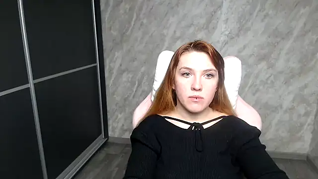 Snapshot of Reginasmilee chatting on 01-14-26, 02:23 Reginasmilee online show from 01-14-26, 02:23