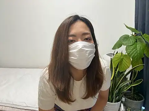 Snapshot of mochiko_mck chatting on 07-20-26, 01:09 mochiko mck online show from 07-20-26, 01:09