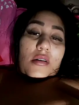 Snapshot of Valentina_Tilly chatting on 07-17-26, 03:39 Valentina Tilly online show from 07-17-26, 03:39