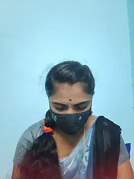 Snapshot of Megavarthinii chatting on 06-30-26, 01:45 Megavarthinii online show from 06-30-26, 01:45