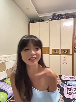 Snapshot of Lisa-mm chatting on 06-30-26, 03:24 Lisa-mm online show from 06-30-26, 03:24