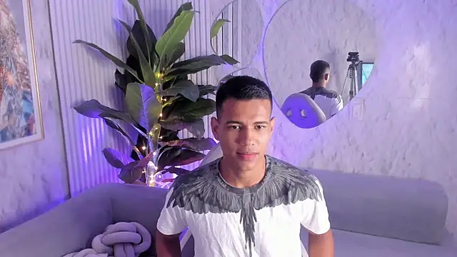 Noah sexhotty online show from 07-14-26, 02:27