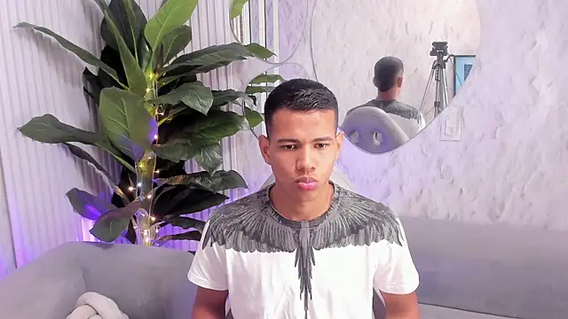 Noah sexhotty online show from 07-15-26, 02:06