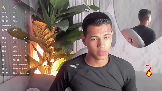 Noah sexhotty online show from 07-30-26, 03:05