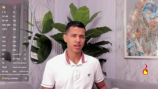 Noah sexhotty online show from 08-06-26, 04:14