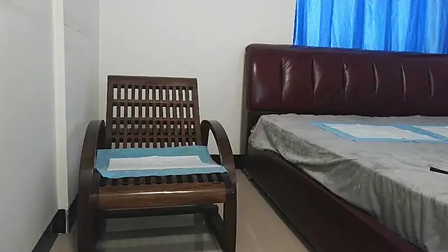 qiqi454524 online show from 07-04-26, 05:57