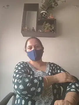 Snapshot of lustyrani chatting on 06-26-26, 09:57 lustyrani online show from 06-26-26, 09:57