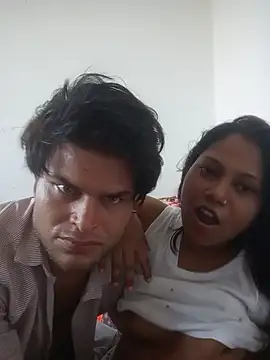 Couples here online show from 07-04-26, 11:38