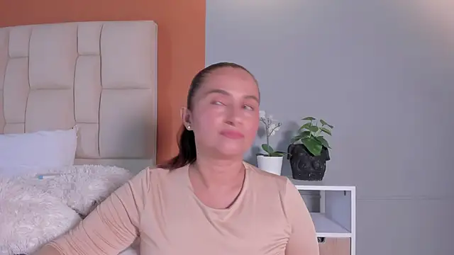 Adela Rous online show from 07-30-26, 07:24
